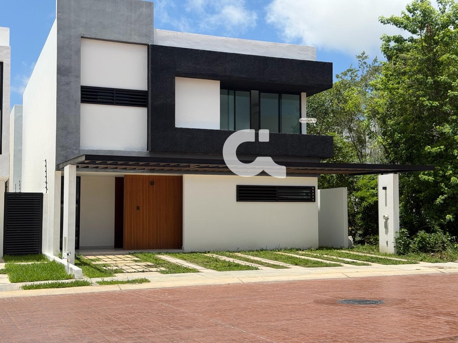 Casa - Fraccionamiento Vía Cumbres